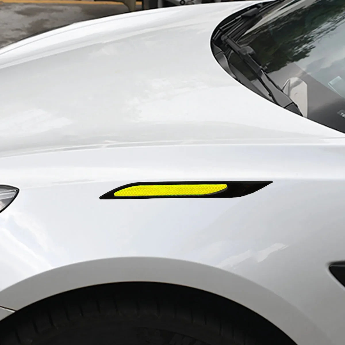Newest 4Pcs Car Reflective Strips Bumper Protector Carbon Fiber Body Safety Warning Sticker Auto Anti-scratch Tape Auto Styling